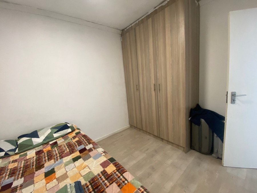 To Let 2 Bedroom Property for Rent in Cravenby Western Cape